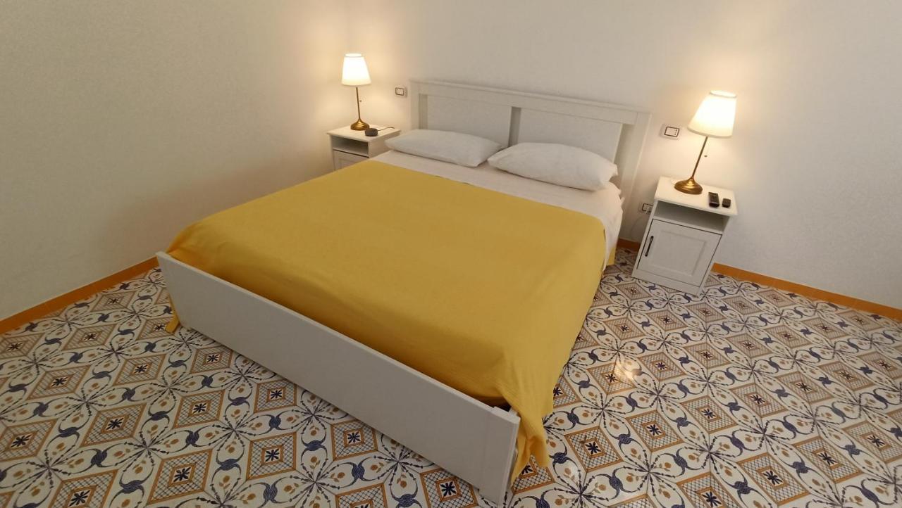 Villa Mary - Apartments Трани Экстерьер фото